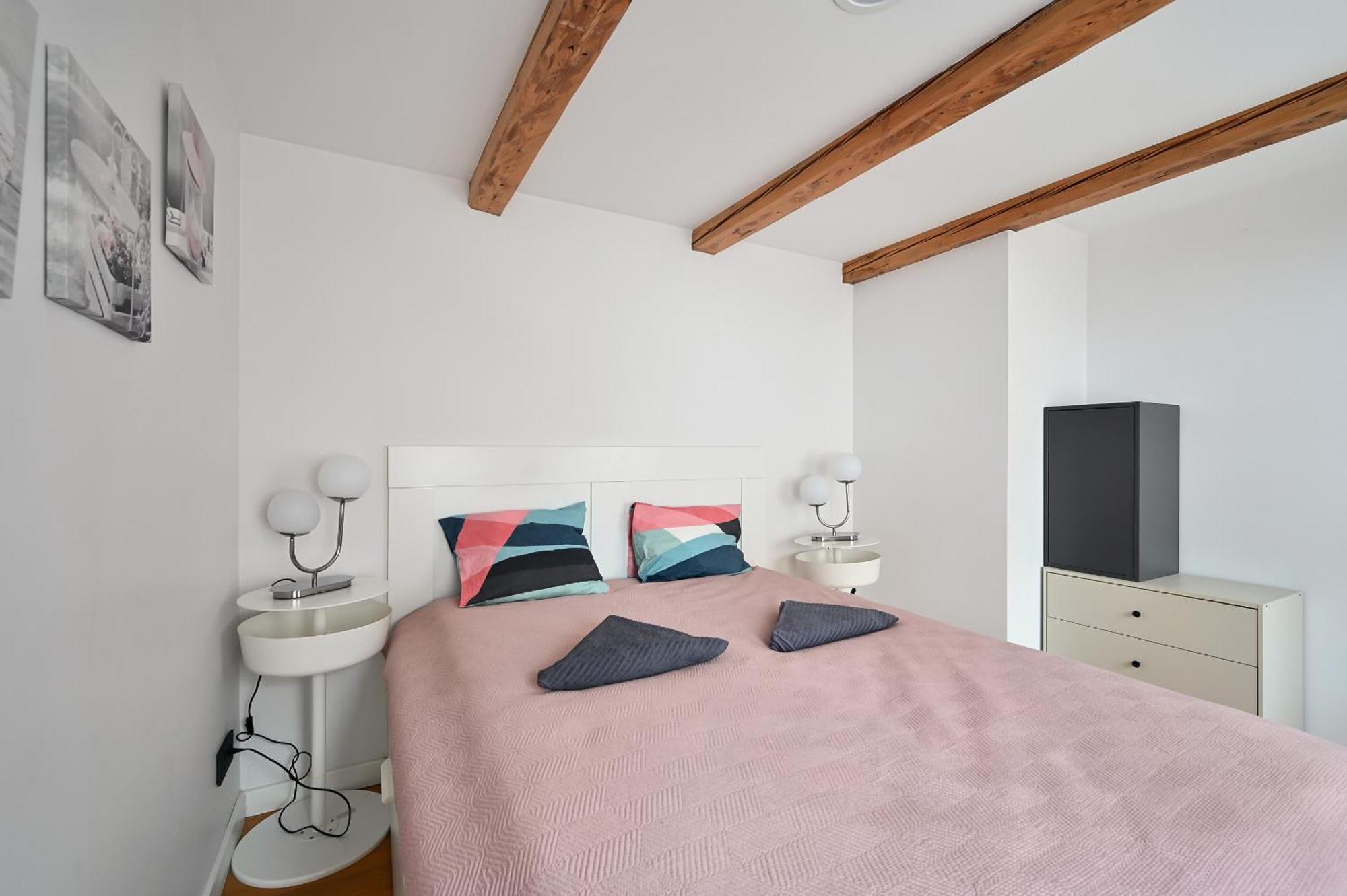 Modern & 2bdrm Appartamento *